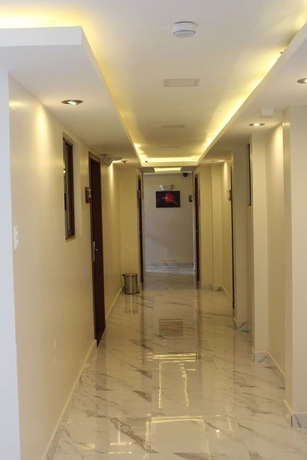 Imagen de los interiores del Hotel Saint Thomas. Foto 18