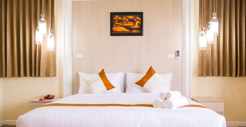 Imagen de la habitación del Hotel Saint Tropez Beach Resort. Foto 7