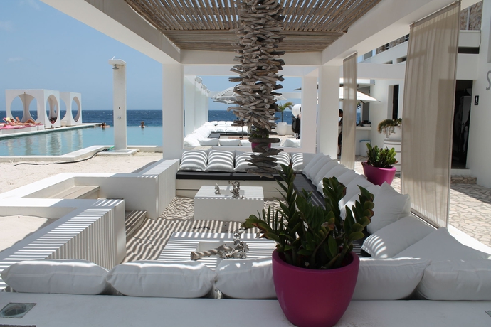 Imagen de la piscina del Hotel Saint Tropez Boutique. Foto 16