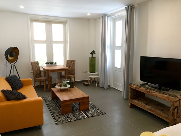 Imagen de la habitación del Hotel Saint Tropez Boutique. Foto 8