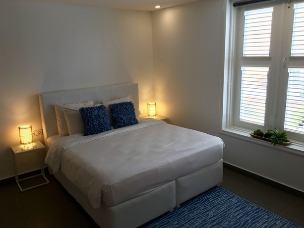 Imagen de la habitación del Hotel Saint Tropez Boutique. Foto 9