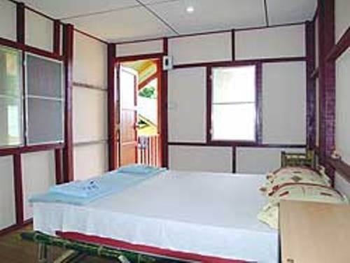 Imagen de la habitación del Hotel Saint Tropez Guest House. Foto 21