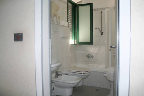 Imagen de la habitación del Hotel Saint Tropez, Riccione. Foto 10