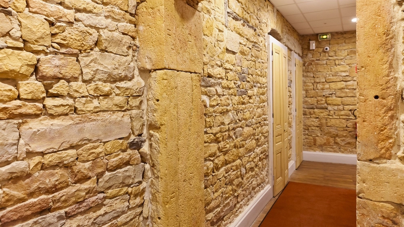 Imagen de los interiores del Hotel Saint Vincent, Lyon. Foto 15