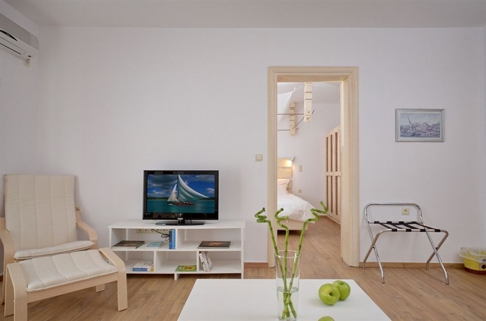 Imagen de los interiores del Hotel Saint Vlassis. Foto 14