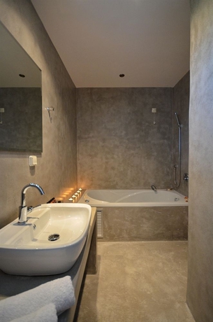 Imagen de la habitación del Hotel Saint Vlassis. Foto 4