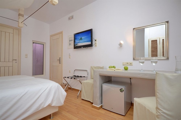 Imagen de la habitación del Hotel Saint Vlassis. Foto 9