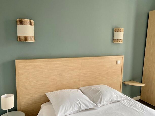 Imagen general del Hotel Saint-Louis, BREST. Foto 7