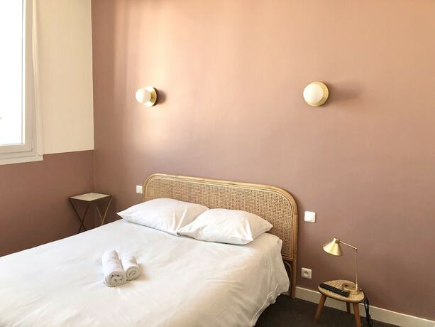 Imagen de la habitación del Hotel Saint-Louis, BREST. Foto 15