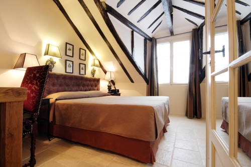 Imagen general del Hotel Saint-Louis Marais. Foto 2