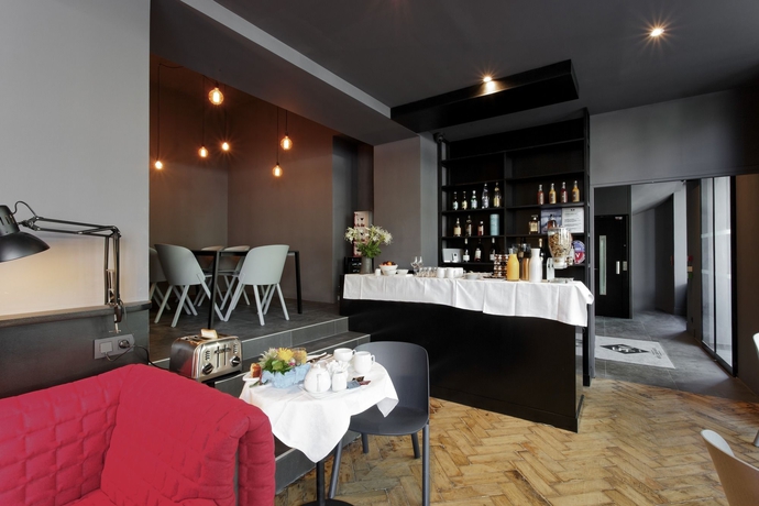 Imagen del bar/restaurante del Hotel Saint-Marcel. Foto 3