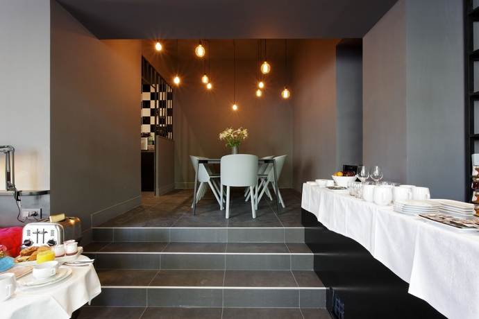 Imagen del bar/restaurante del Hotel Saint-Marcel. Foto 4