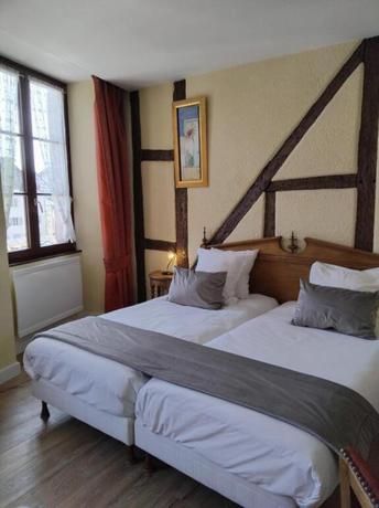 Imagen de la habitación del Hotel Saint-Martin. Foto 3