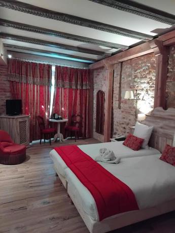 Imagen de la habitación del Hotel Saint-Martin. Foto 7