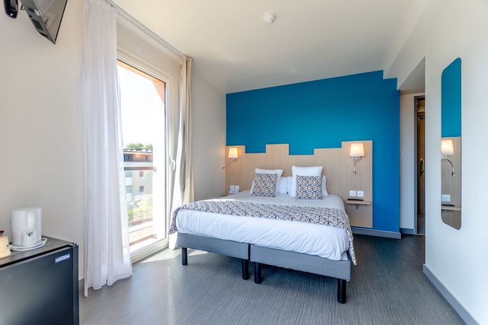 Imagen de la habitación del Hotel Saint-Raphael Le Dramont. Foto 2
