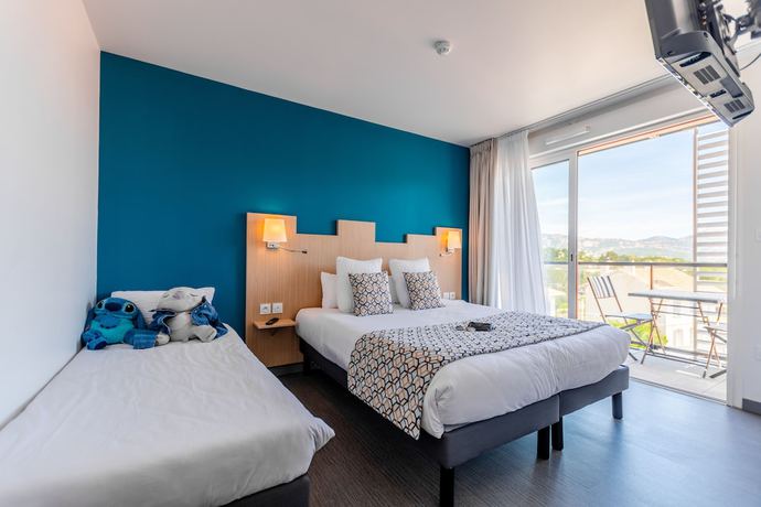 Imagen de la habitación del Hotel Saint-Raphael Le Dramont. Foto 19