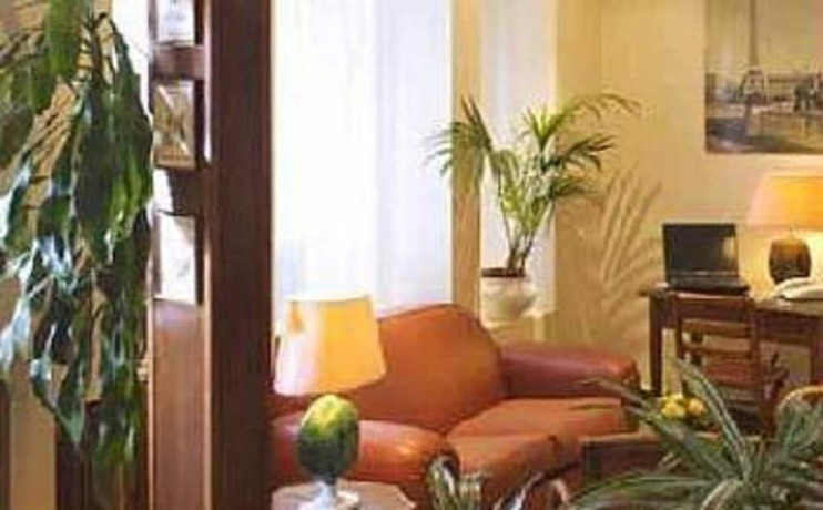 Imagen de los interiores del Hotel Saint-Roch. Foto 17