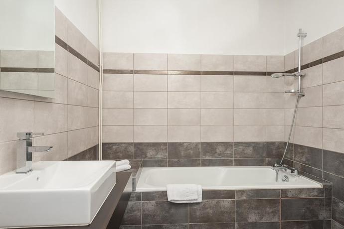 Imagen de la habitación del Hotel Saint-Romain Logis. Foto 3
