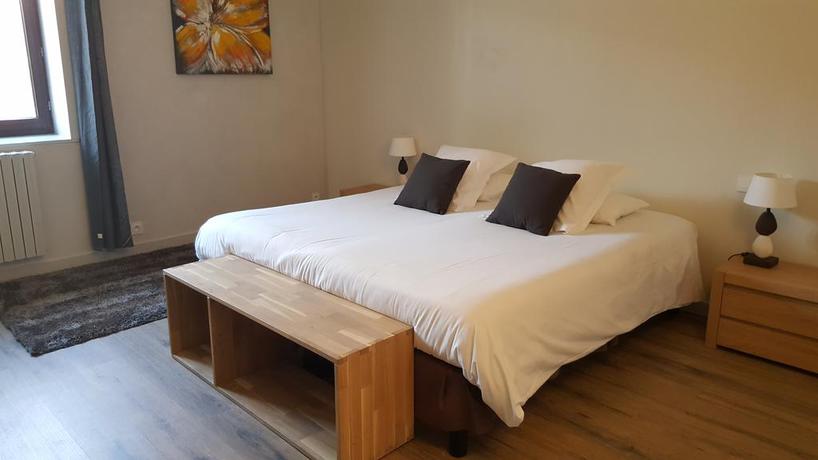 Imagen de la habitación del Hotel Saint-Romain Logis. Foto 6