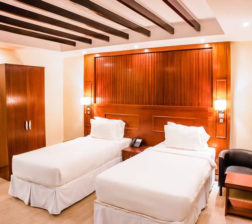 Imagen de la habitación del Hotel Sainte Famille. Foto 9