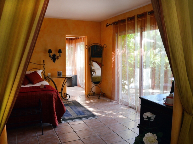 Imagen de la habitación del Hotel Sainte Valérie. Foto 11