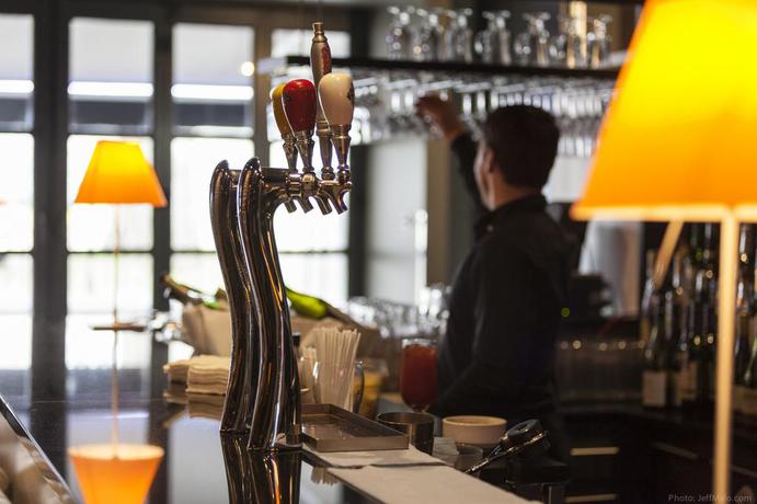 Imagen del bar/restaurante del Hotel Sainte-anne. Foto 5