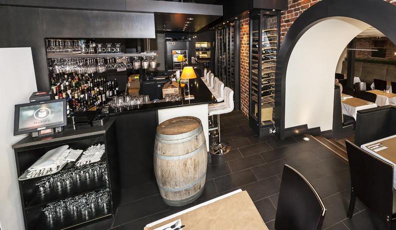 Imagen del bar/restaurante del Hotel Sainte-anne. Foto 6