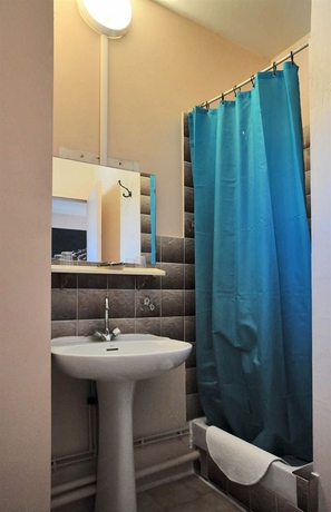 Imagen de la habitación del Hotel Saint-florent. Foto 6