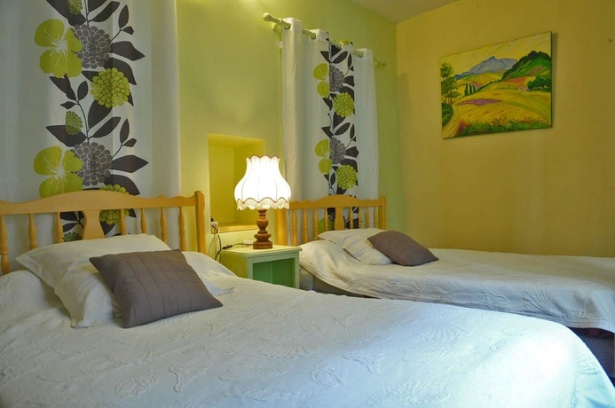 Imagen de la habitación del Hotel Saint-florent. Foto 10