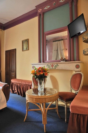 Imagen de los interiores del Hotel Saint-florent. Foto 13
