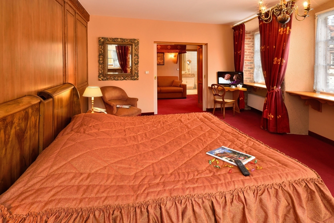 Imagen de la habitación del Hotel Saint-martin. Foto 6