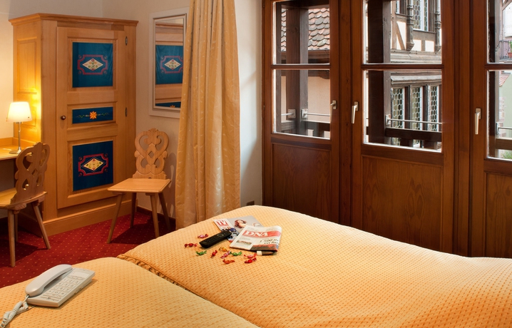 Imagen de la habitación del Hotel Saint-martin. Foto 11