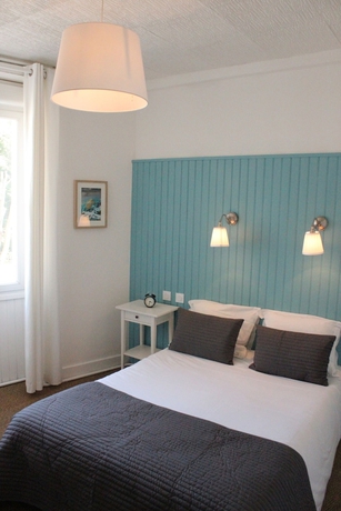 Imagen de la habitación del Hotel Saint-michel. Foto 11