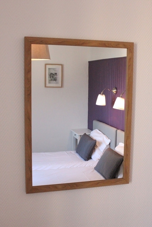 Imagen de la habitación del Hotel Saint-michel. Foto 19