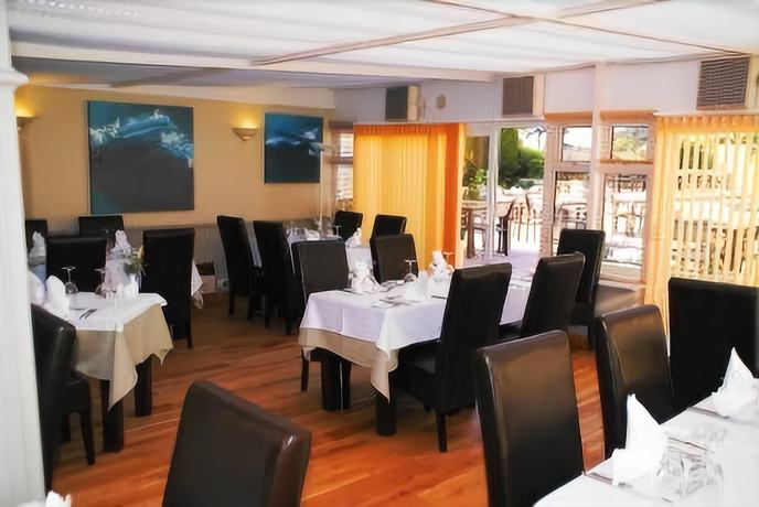 Imagen del bar/restaurante del Hotel Saints Bay. Foto 2