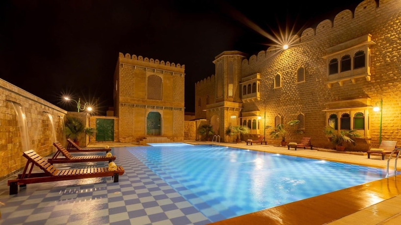 Imagen de la piscina del Hotel Saira Fort Sarovar Portico, Jaisalmer. Foto 19