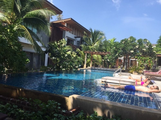 Imagen de la piscina del Hotel Sairee Hut Resort Koh Tao. Foto 14