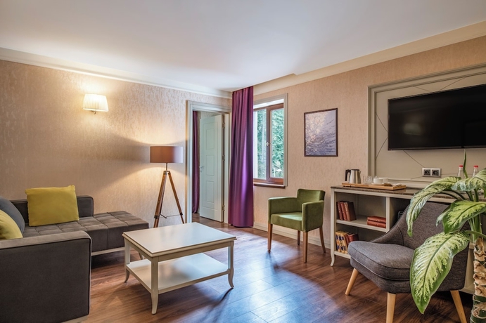 Imagen de la habitación del Hotel Sairme Resort. Foto 17