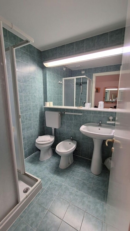 Imagen de la habitación del Hotel Saisera. Foto 12