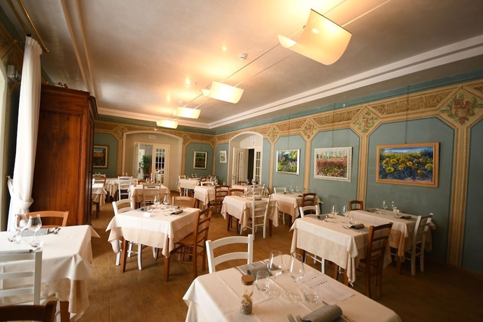 Imagen del bar/restaurante del Hotel Saisera. Foto 4