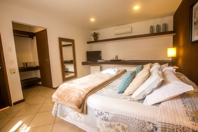 Imagen de la habitación del Hotel Saison Resort & Spa. Foto 3