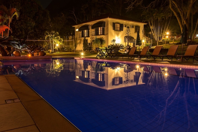 Imagen de la piscina del Hotel Saison Resort & Spa. Foto 18