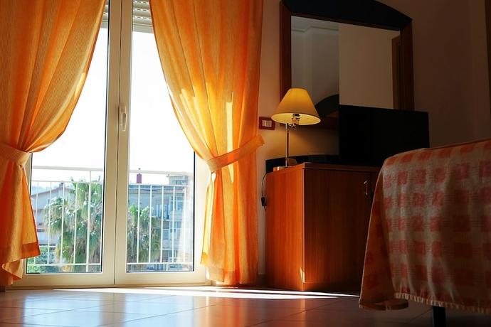 Imagen de la habitación del Hotel Sait. Foto 5