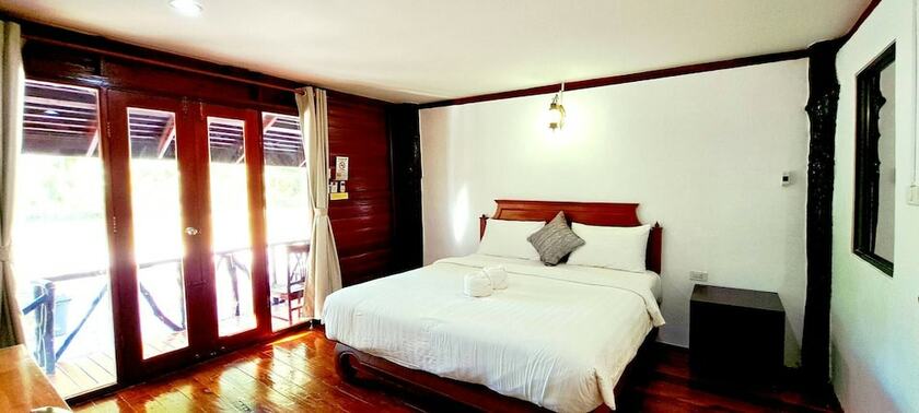Imagen de la habitación del Hotel Saithong Resort. Foto 15