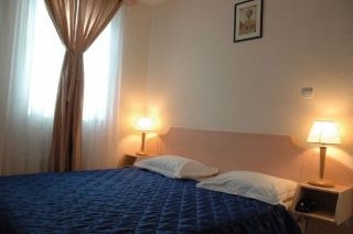 Imagen de la habitación del Hotel Sajo. Foto 10