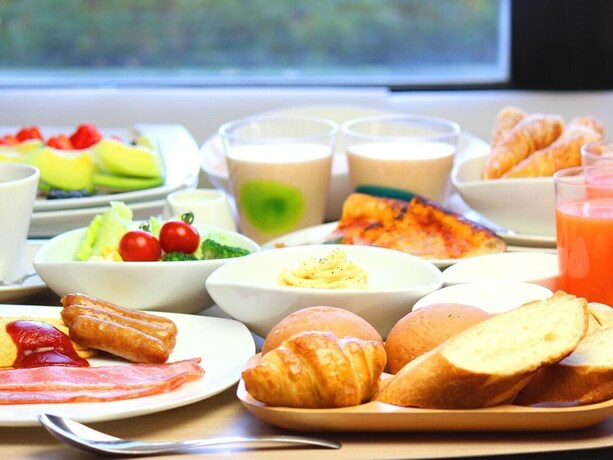 Imagen del bar/restaurante del Hotel Sakaide Plaza. Foto 26