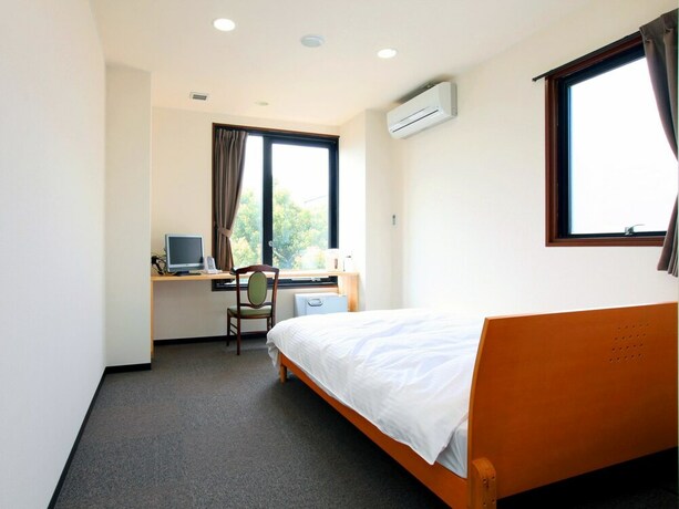 Imagen de la habitación del Hotel Sakaide Plaza. Foto 29