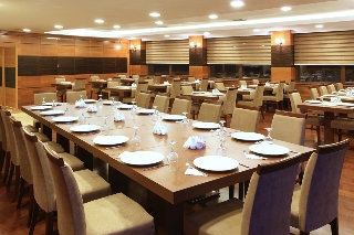 Imagen del bar/restaurante del Hotel Sakarya Balturk Hotel. Foto 5