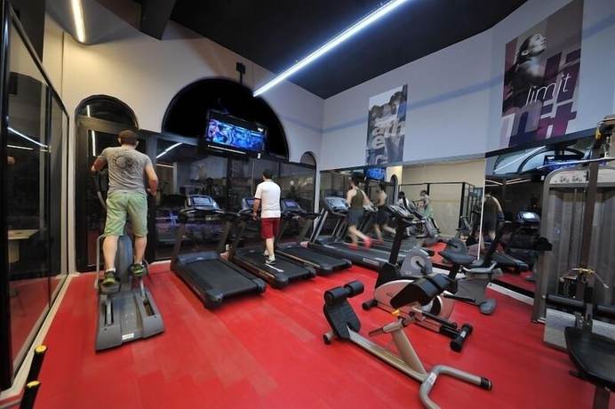 Imagen de los interiores del Hotel Sakarya Grand Hotel. Foto 16