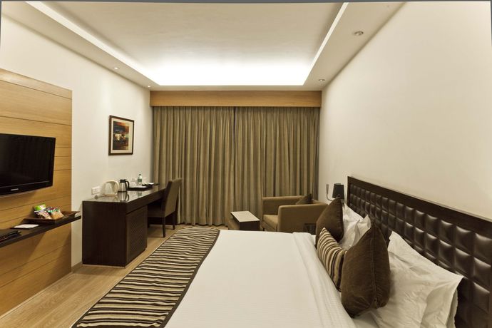 Imagen de los interiores del Hotel Saket 27. Foto 15